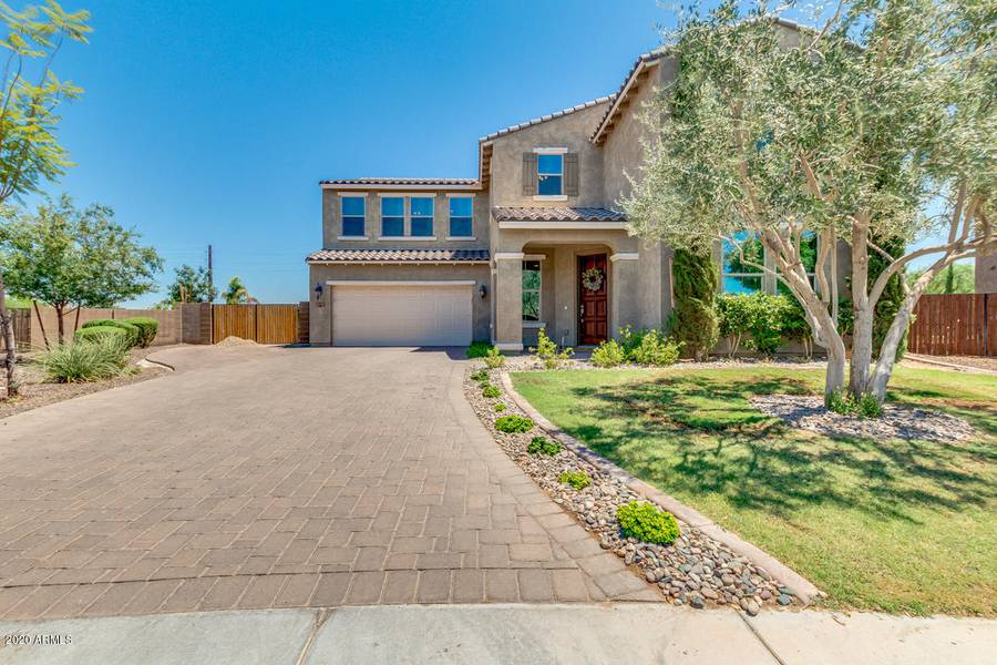 4839 S JOSHUA TREE Lane, Gilbert, AZ 85298