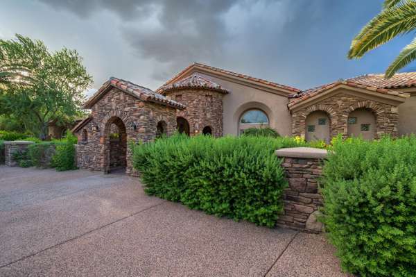 Paradise Valley, AZ 85253,6950 E IRONWOOD Drive