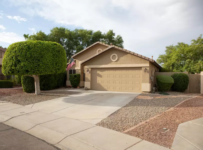 8132 W MARY ANN Drive, Peoria, AZ 85382