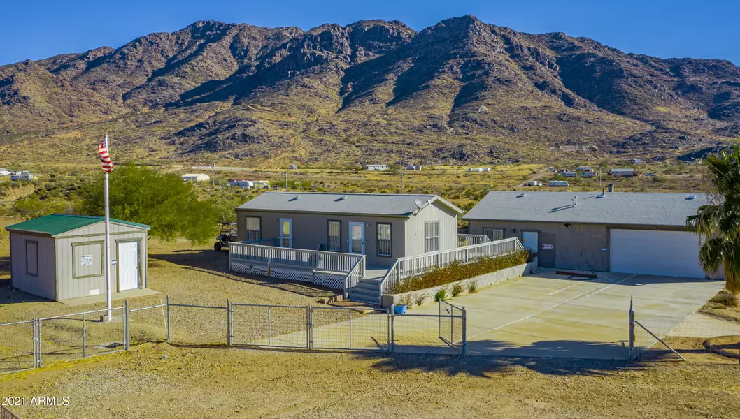 15935 W STANTON Road, Congress, AZ 85332