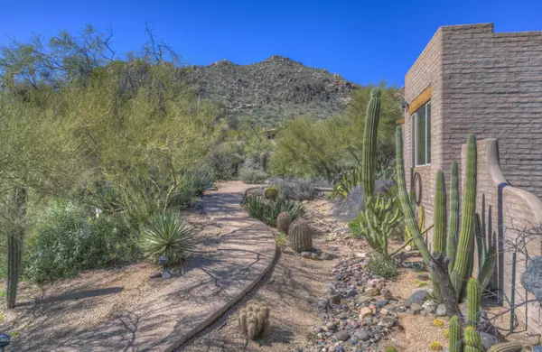 Carefree, AZ 85377,35655 N MEANDER Way