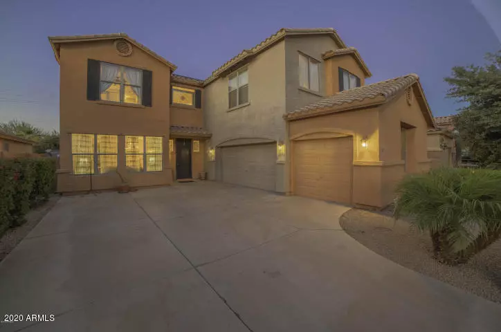 3162 E SILVERSMITH Trail, San Tan Valley, AZ 85143