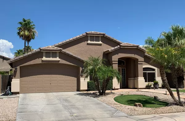 4725 S JOSHUA TREE Lane, Gilbert, AZ 85297