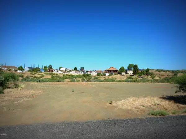 13792 S BLUEBIRD Lane #272, Mayer, AZ 86333