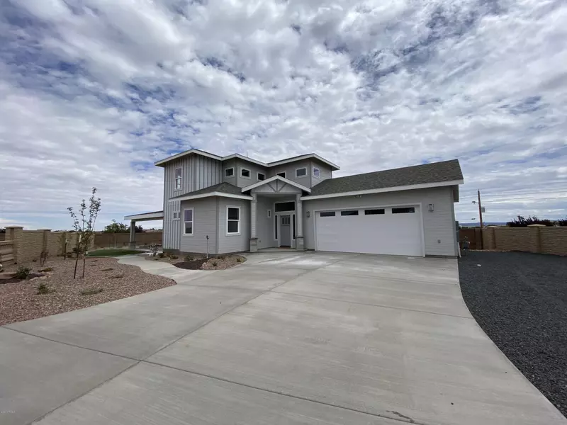 1025 N Medallion Circle, Taylor, AZ 85939