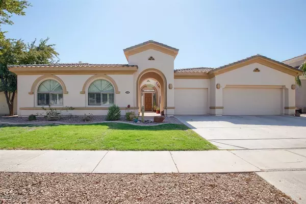 4688 S BANDIT Road, Gilbert, AZ 85297