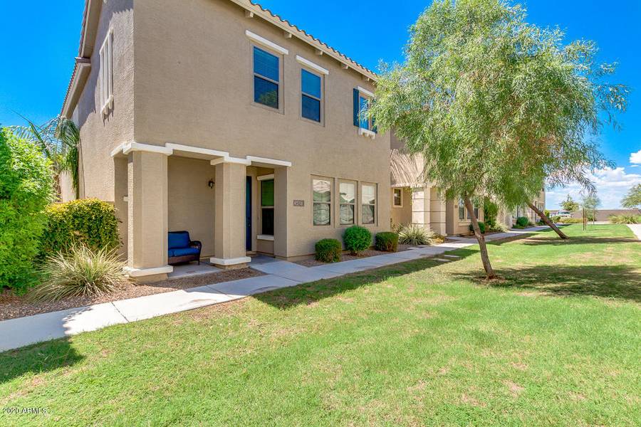 3481 S POSSE Trail, Gilbert, AZ 85297