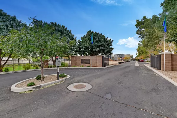 Chandler, AZ 85226,300 N GILA SPRINGS Boulevard #175