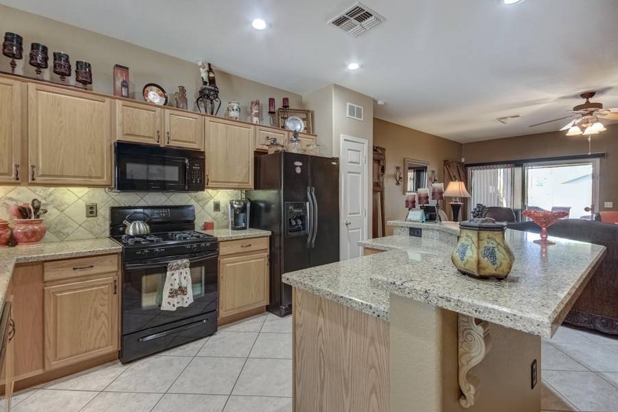 3479 S SAWMILL Road, Gilbert, AZ 85297