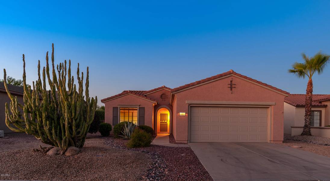 19119 N CASA BLANCA Way, Surprise, AZ 85387