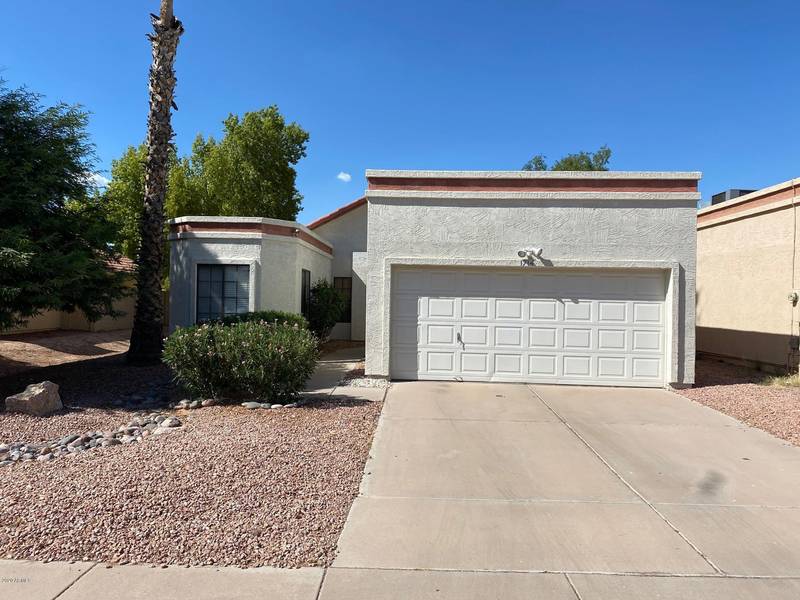 1714 E FAIRVIEW Street, Chandler, AZ 85225