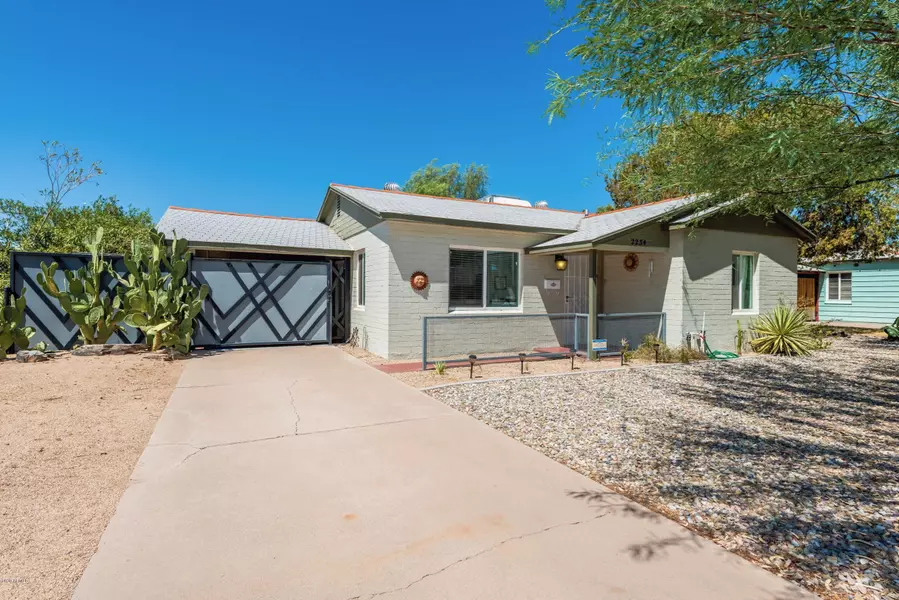 2234 E CHEERY LYNN Road, Phoenix, AZ 85016