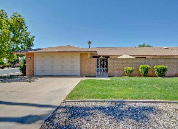 12527 W SENECA Drive, Sun City West, AZ 85375