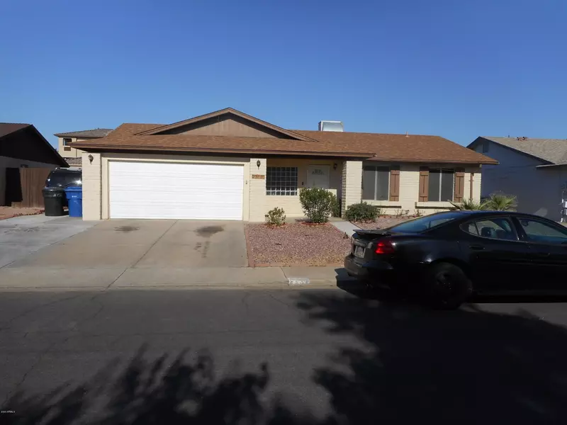 2305 S ORANGE Street, Mesa, AZ 85210