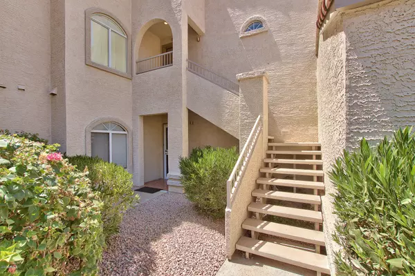 Scottsdale, AZ 85258,10080 E MOUNTAINVIEW LAKE Drive #225