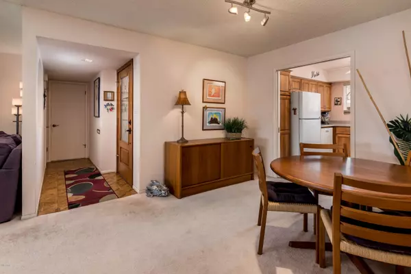 Scottsdale, AZ 85251,7638 E Thornwood Drive