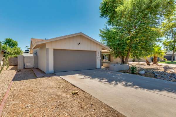 Scottsdale, AZ 85251,8619 E ANGUS Drive