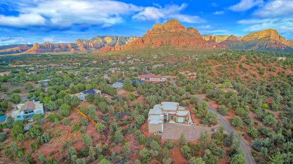 Sedona, AZ 86336,180 Cathedral Rock Trail