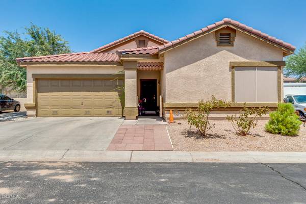 3302 S CHAPARRAL Road, Apache Junction, AZ 85119