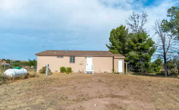 Mayer, AZ 86333,20687 E PRICKLY PEAR Drive