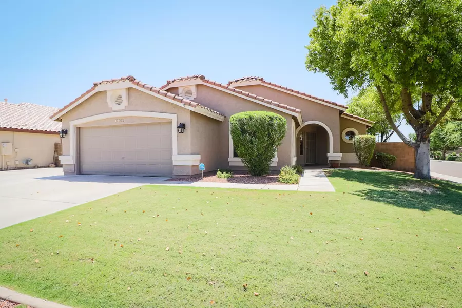 8783 W SALTER Drive, Peoria, AZ 85382