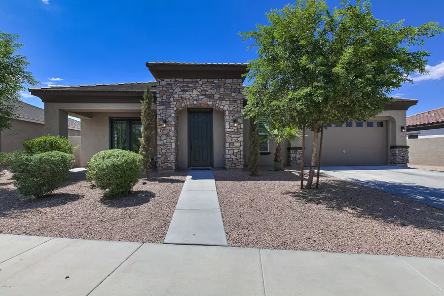 22147 E CREEKSIDE Drive, Queen Creek, AZ 85142