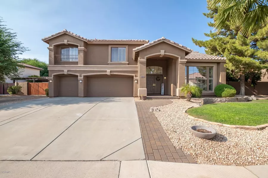 8238 W ELECTRA Lane, Peoria, AZ 85383