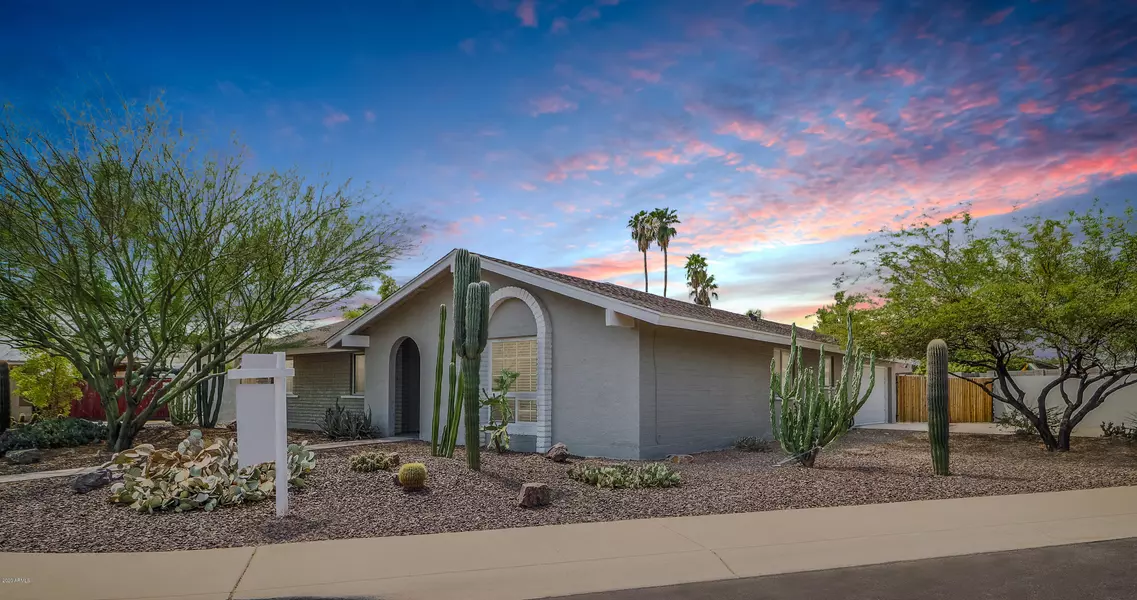 3015 E ALTADENA Avenue, Phoenix, AZ 85028