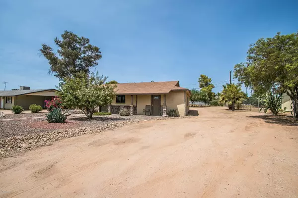 8720 E BOISE Street, Mesa, AZ 85207