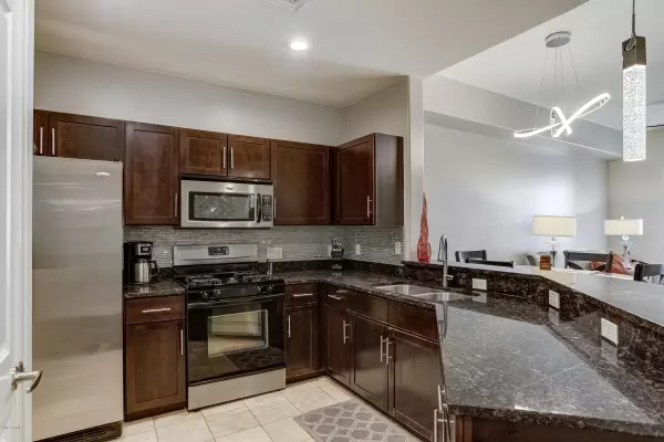 Tempe, AZ 85288,945 E PLAYA DEL NORTE Drive #3003