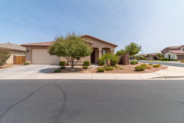 1060 W REDWOOD Avenue, San Tan Valley, AZ 85140