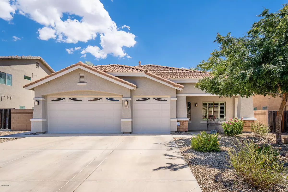 San Tan Valley, AZ 85140,823 E HEATHER Drive