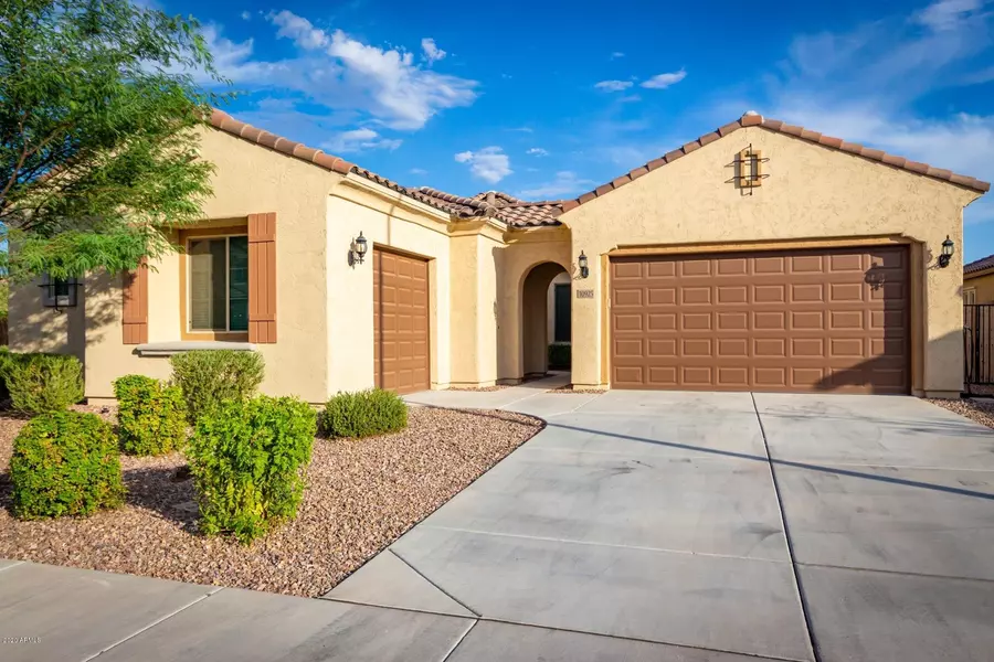 10925 E TARRAGON Avenue, Mesa, AZ 85212