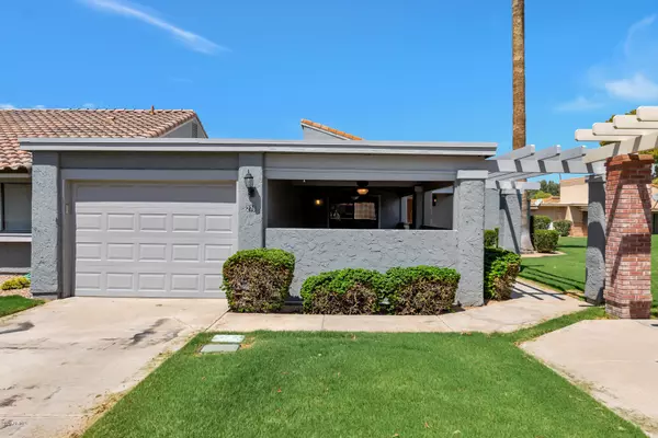 276 Leisure World --, Mesa, AZ 85206