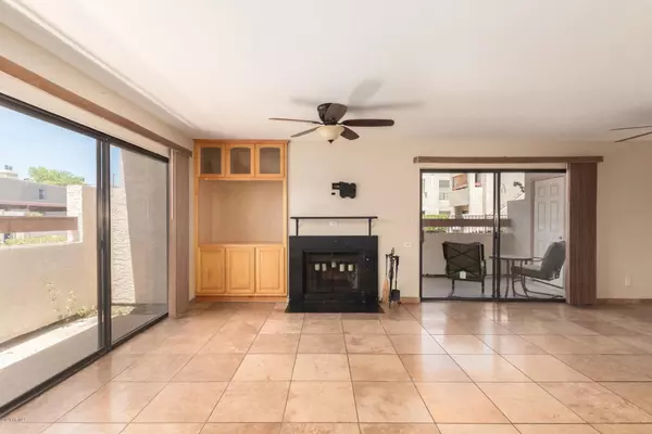 Scottsdale, AZ 85251,2959 N 68TH Place #109