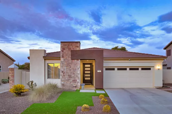 7109 S FAWN Avenue, Gilbert, AZ 85298