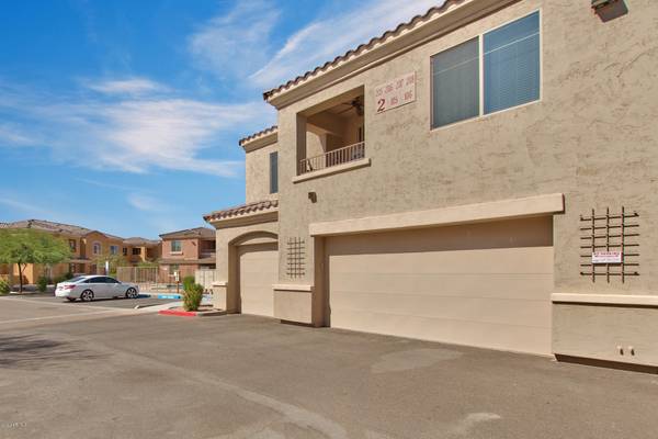 Chandler, AZ 85225,900 S CANAL Drive #205