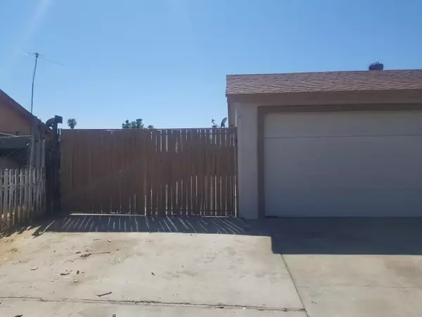 Phoenix, AZ 85035,2218 N 66th Avenue