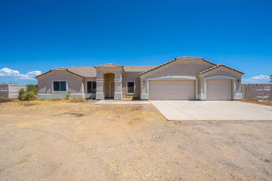 33487 N KAREN Lane, San Tan Valley, AZ 85143