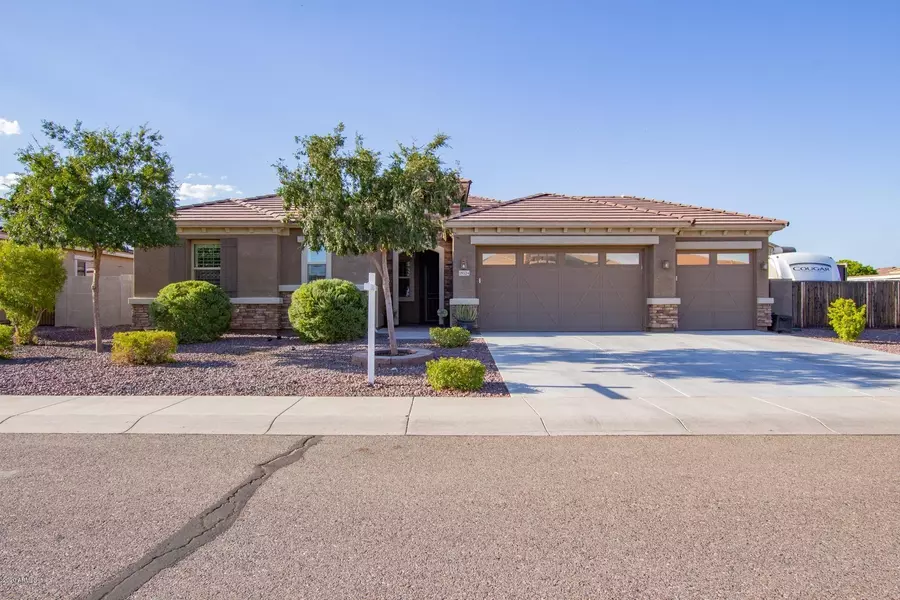 18524 W SAN MIGUEL Avenue, Litchfield Park, AZ 85340