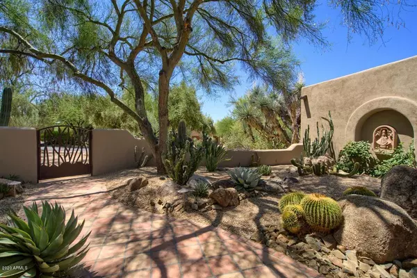 Carefree, AZ 85377,3106 E ARROYO HONDO Road