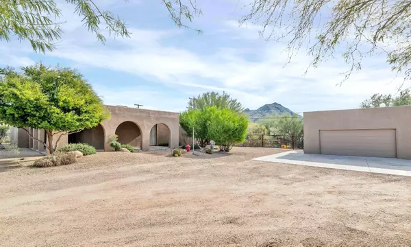 6045 E Grapevine Road, Cave Creek, AZ 85331