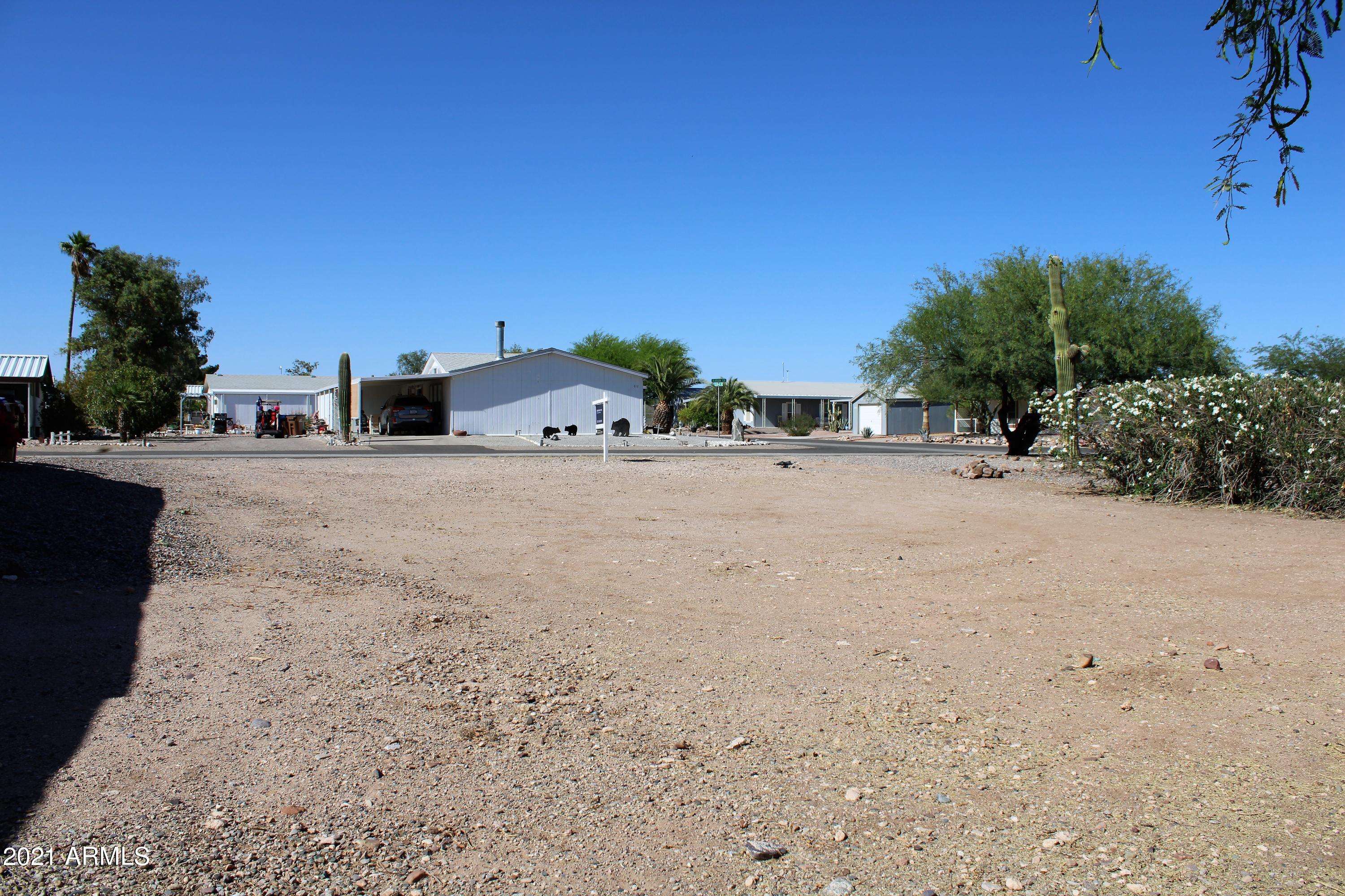 Florence, AZ 85132,811 E ALABAMA Court #949