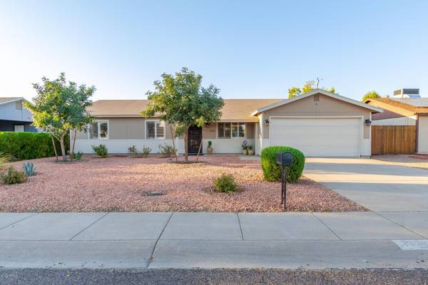 3932 E HILLERY Drive, Phoenix, AZ 85032