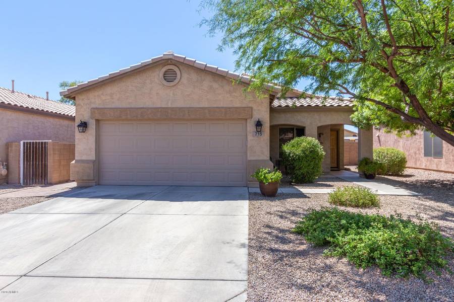 715 E HORIZON HEIGHTS Drive, San Tan Valley, AZ 85143