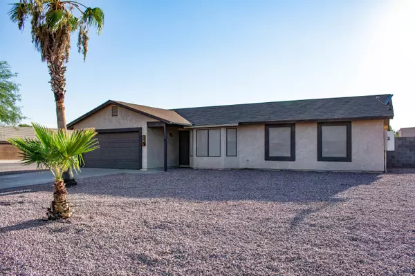 558 S MOUNTAIN Road, Mesa, AZ 85208