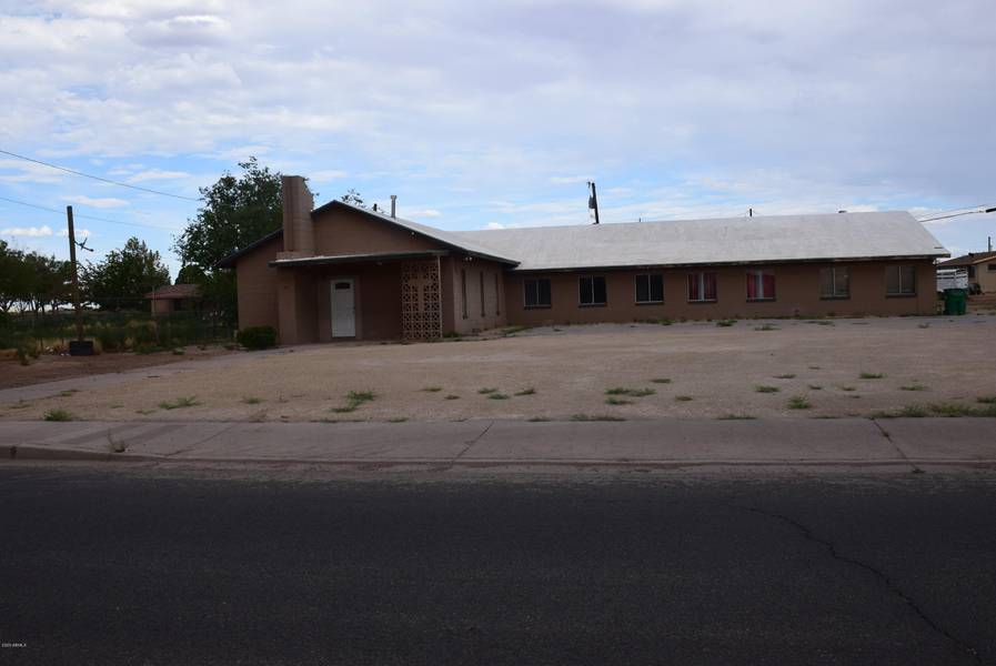 601 N DONNELLY Avenue, Winslow, AZ 86047