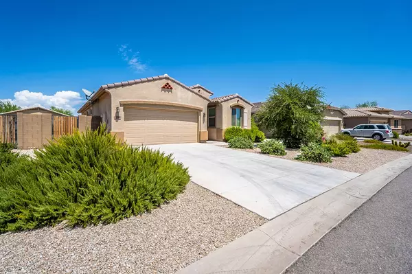 1060 W SANTA GERTRUDIS Trail, San Tan Valley, AZ 85143