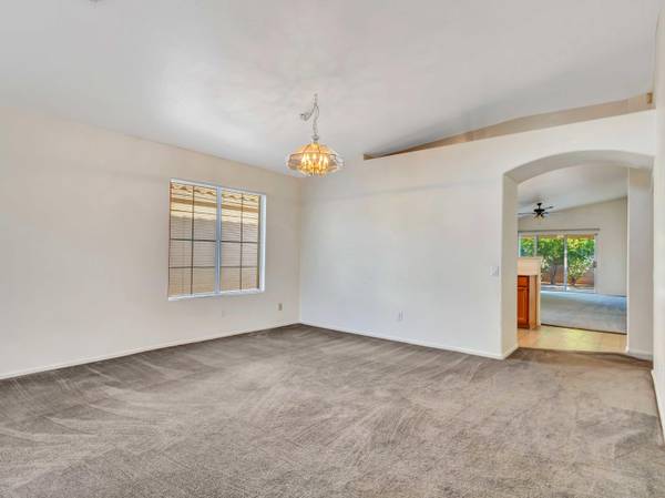 Chandler, AZ 85224,1550 W IVANHOE Court