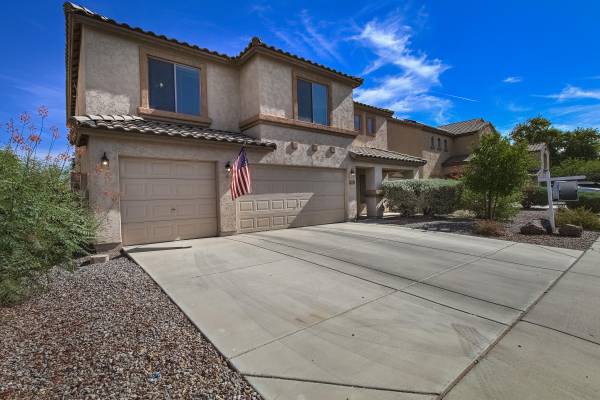 Coolidge, AZ 85128,932 W ELIZABETH Way